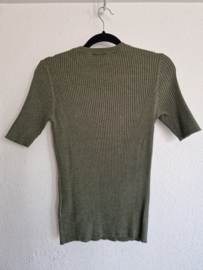 Repeat fijngebreide top. Maat 38, Donkergroen