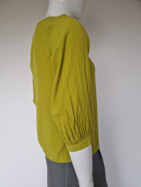 Opus top. Maat 40. Lime.