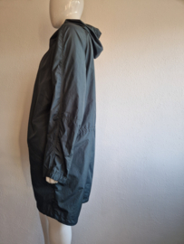 Filippa K. regenjas. Maat 46, Groen.
