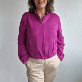 Saar vest/bomberjasje. Maat L. Fuchsia.
