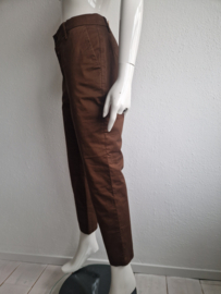Closed pantalon. Maat 30, Bruin