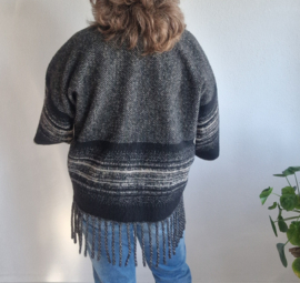 Geisha vest/poncho | Maat S/M | Zwart/ecru |