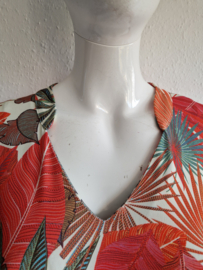 Enjoy zomerjurk. Maat M. Bladerenprint.