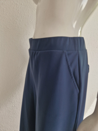 Studio Anneloes pantalon. Maat M. Blauw/travelstof.