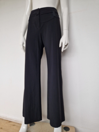 Eva Kayan pantalon. Maat M. Zwart/travelstof.