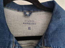 Studio Anneloes jasje met ritssluiting. Maat 40. Blauw/denim.