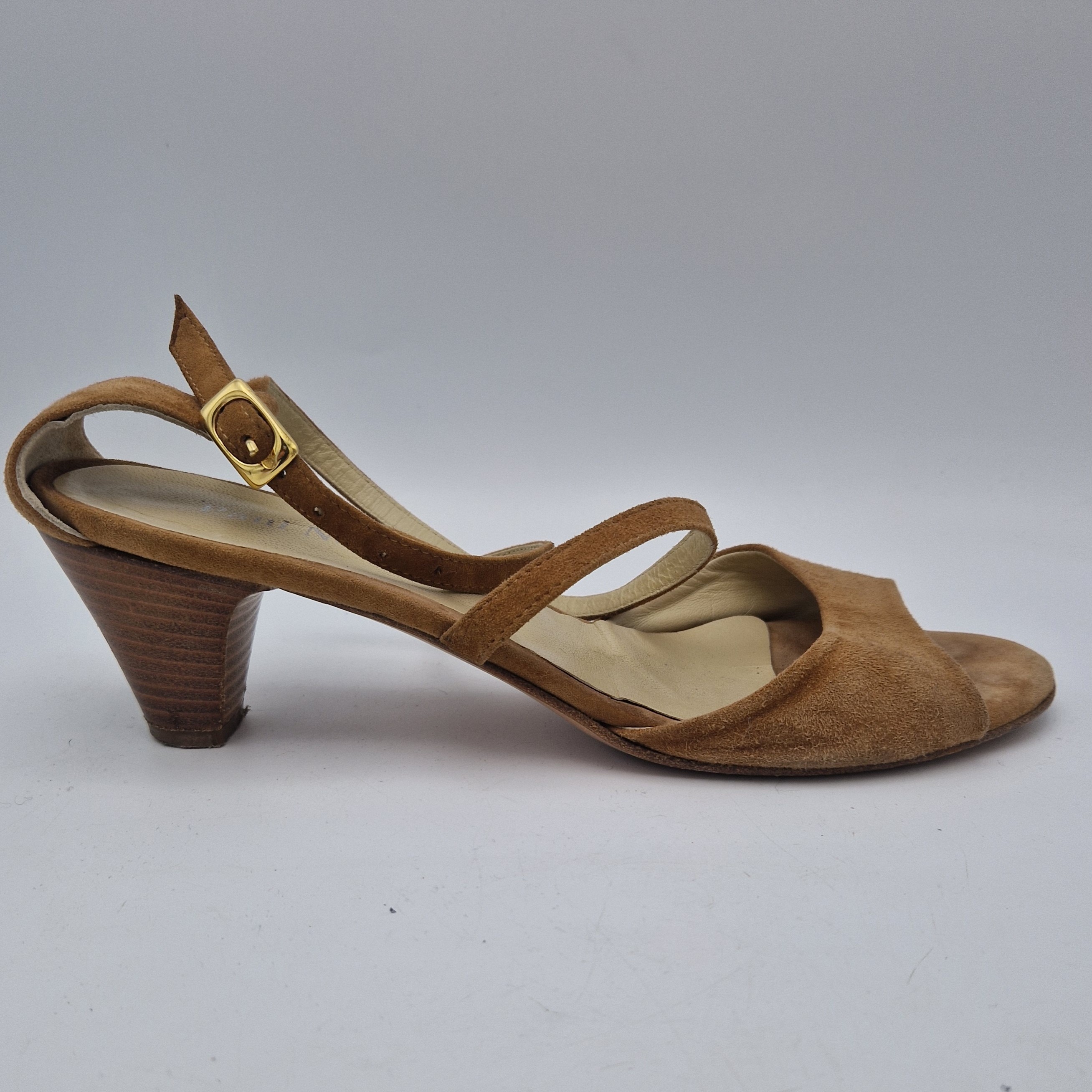 Paul Noyen sandalen. Maat 40, Karamel/suede.