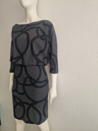 Studio Anneloes jurk Maren Circle. Maat M. Zwart/travelstof.