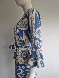 Juffrouw Jansen maxi dress. Maat M. Crème/blauw.