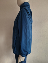 Ayacucho dames regenjas.Maat M. Petrol.