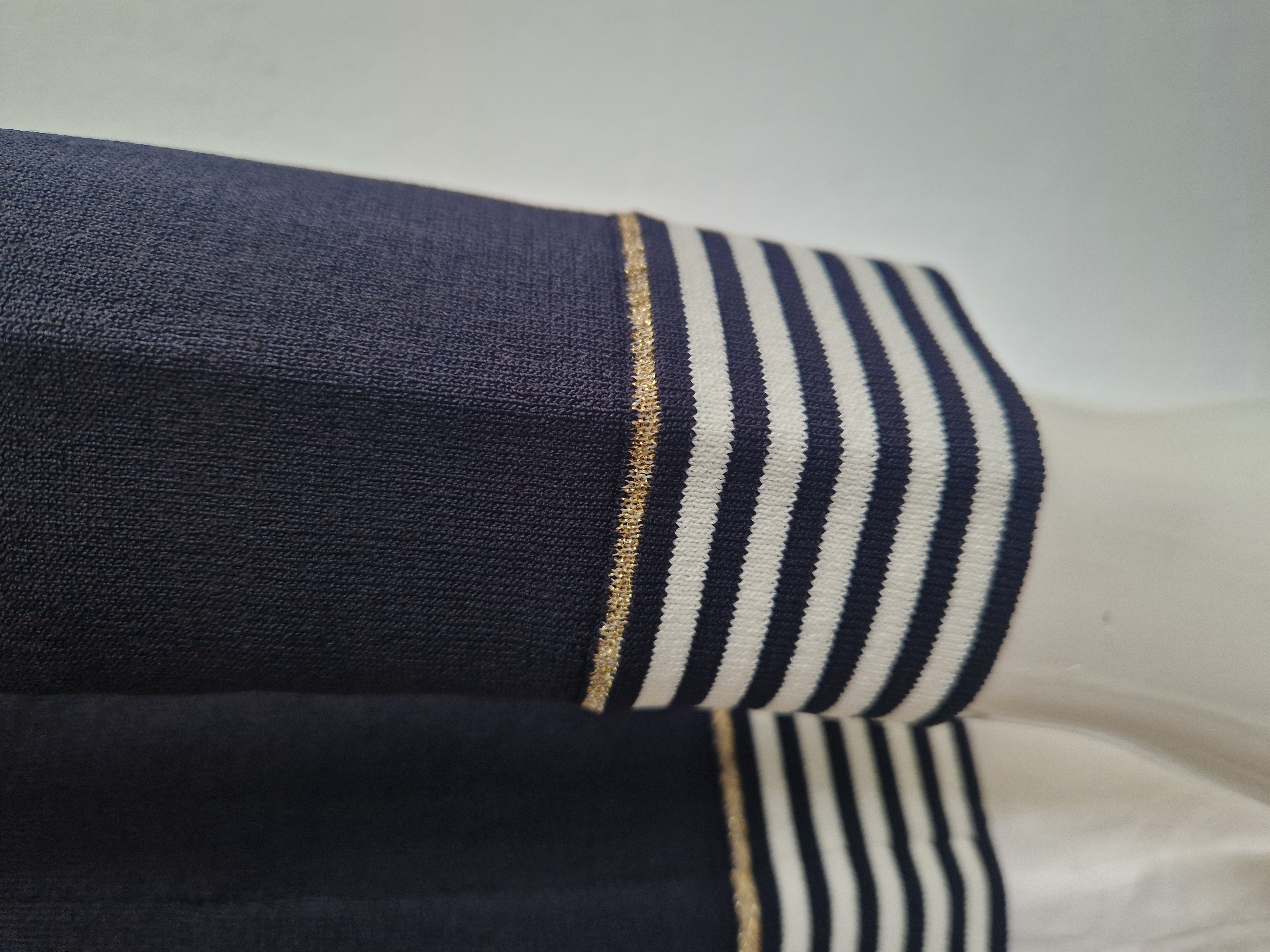 Un Jour Ailleurs vest. Maat 2, Donkerblauw.