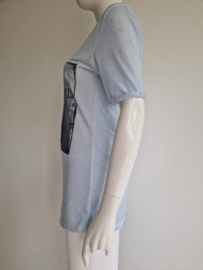 Studio Anneloes t-shirt. Maat 36, Lichtblauw/print.