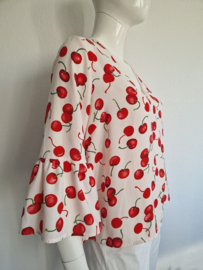 Essentiel Antwerp top. Maat 40. Zachtroze/kersenprint.