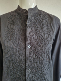 Kult blouse. Maat M. Zwart/geborduurd.