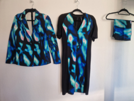 Marc Cain Collection jurk. Maat 36/38. Zwart met kleurrijke print