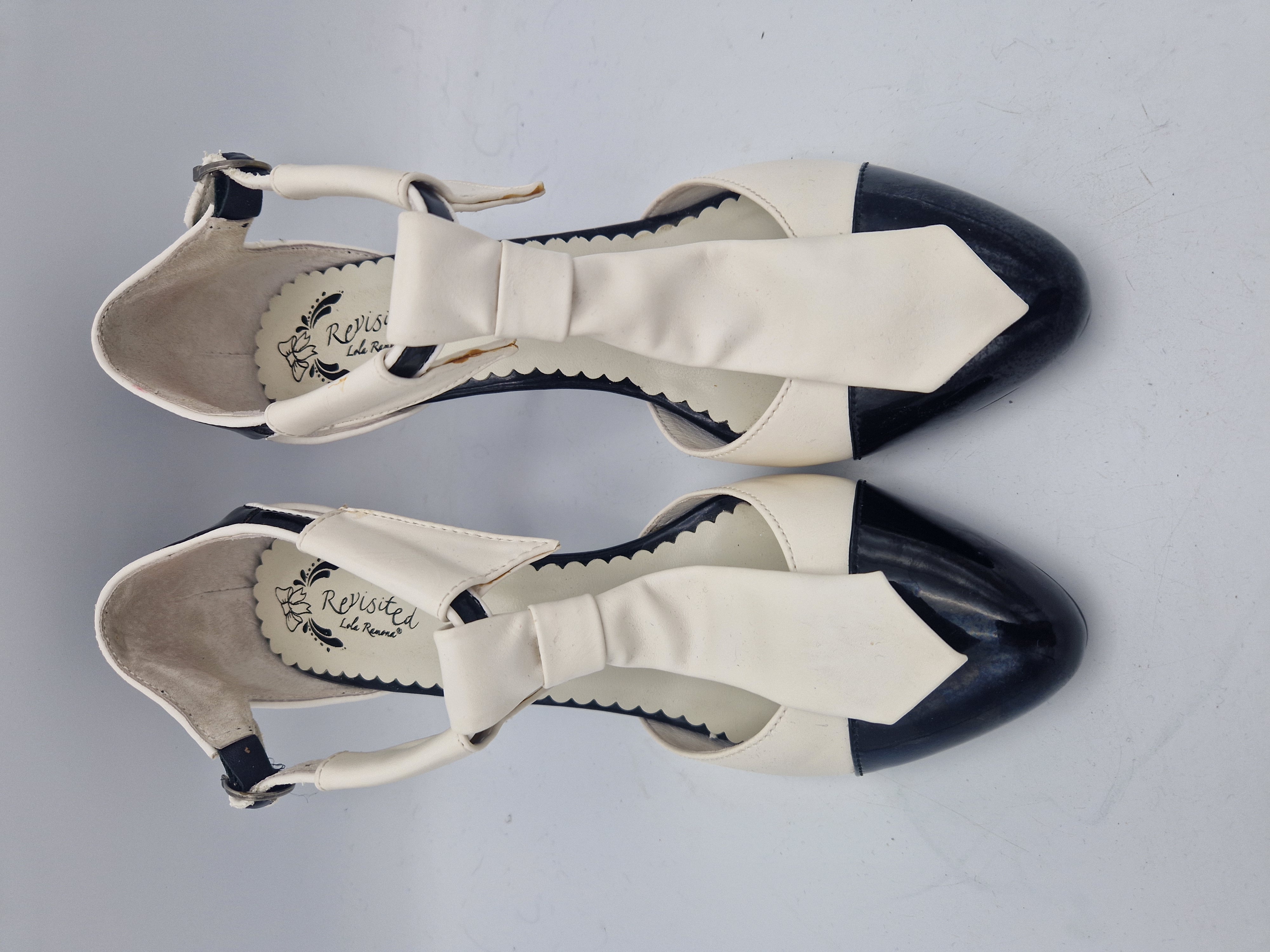 Lola Ramona pumps Revisited. Maat 40, Zwart/wit/leer.