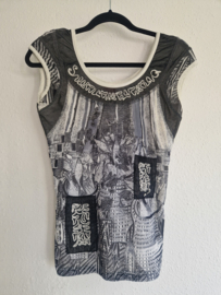 Save the Queen gaastop. Maat 36.  Grijstinten/print.