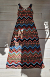 Strandjurk met opengewerkte rug. Maat 36. All over print.