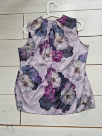 Comma top. Maat 38, Lila/bloemenprint.