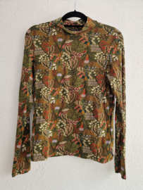 Scotch & Soda botanical top. Maat L.