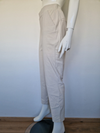 Studio Anneloes pantalon. Maat M. Beige/travelstof