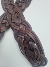 Gevlochten leren riem. 100 cm. Bruin.
