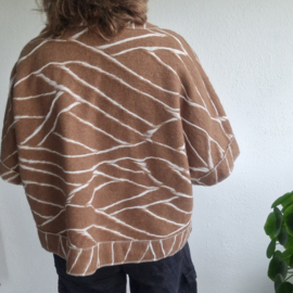 Xadoo vest. Maat 2. Bruin/wol.