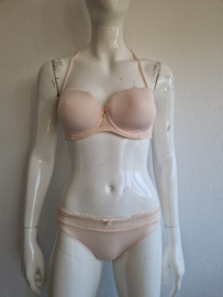 Marie Jo lingerieset. Maat 80C/maat 40. Zachtroze.