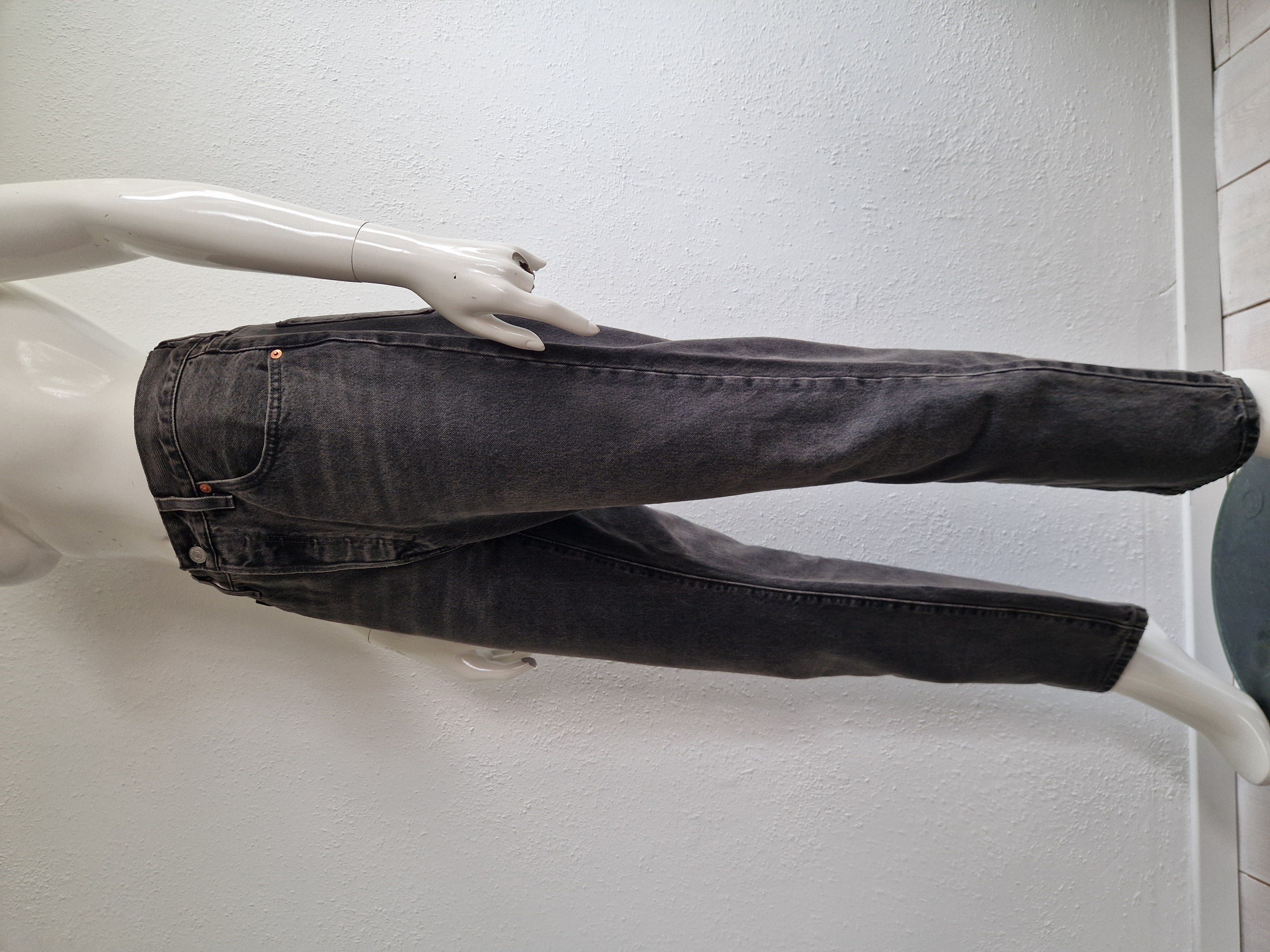 Levi's 501. Maat 31/30, Zwart/grijs.