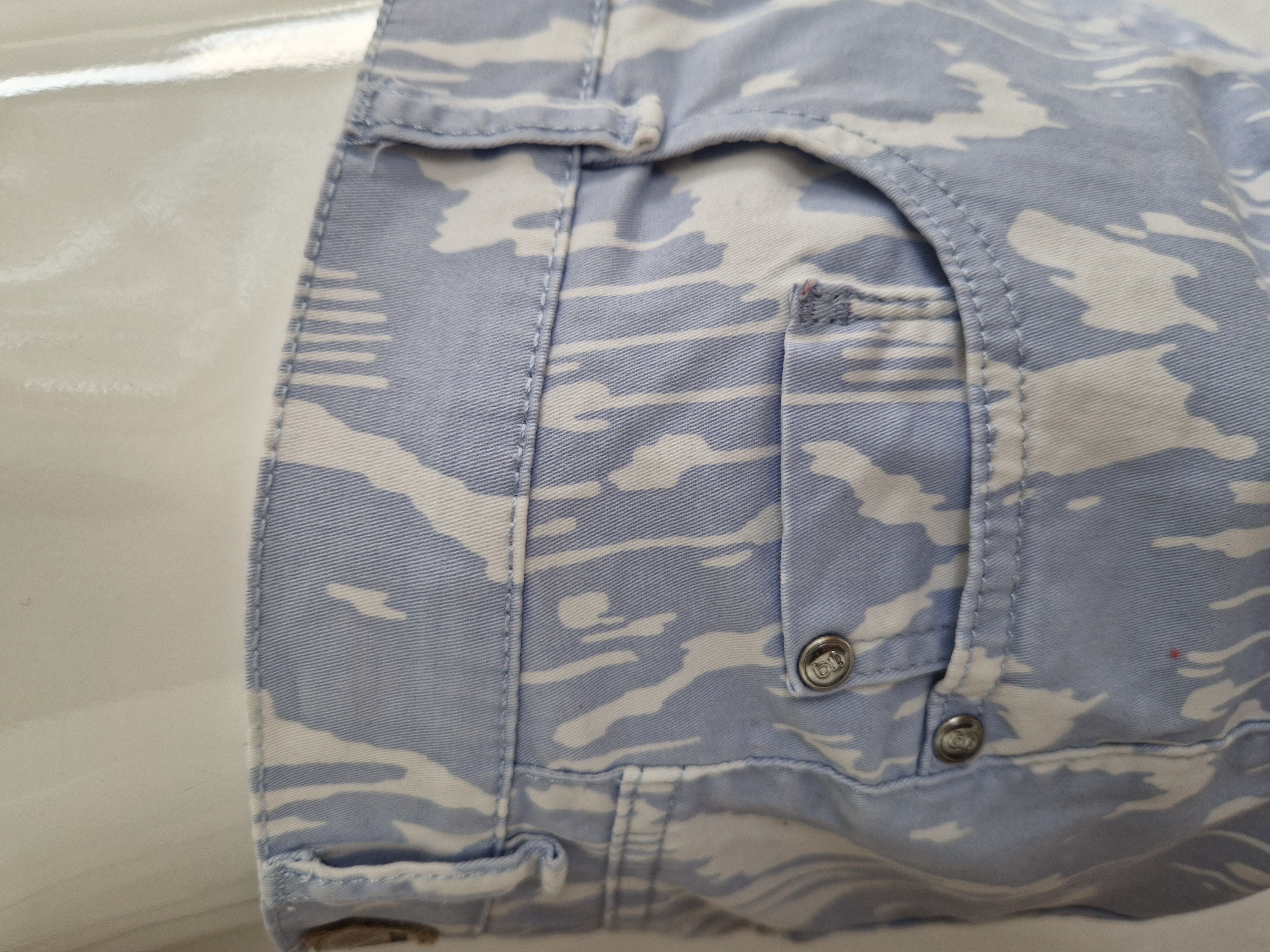 Gardeur jeans. Maat 42, Lichtblauw/wit/print.