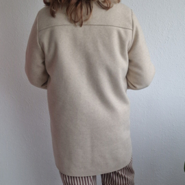 Modström shacket. Maat S. Beige.