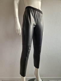Marc Cain leatherlook legging. Maat 3, Zwart