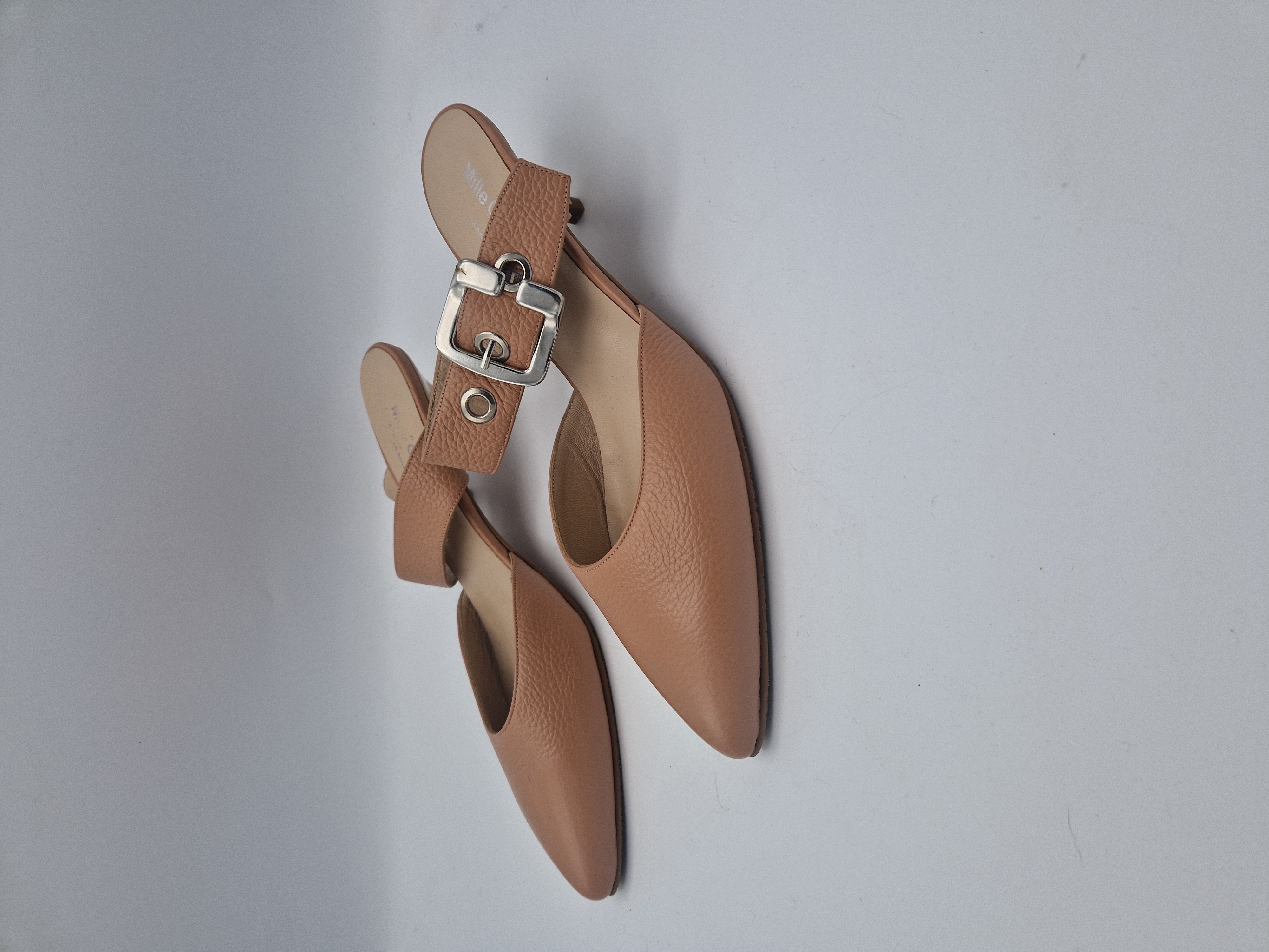 Mille Grazie pumps. Maat 42, Zachtroze/leer.