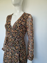Fabienne Chapot overslagjurk. Maat S. Bloemenprint