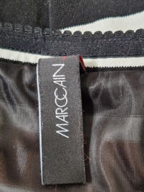 Marc Cain set. (top en rok). Maat 38,