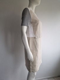 Riani zomerjurk. Maat 40. Beige/linnen.