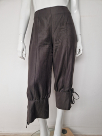 Sarah Pacini cropped pantalon. Maat 3. Bruin.