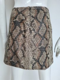 Ana Alcazar rok, Mt.40.  Snakeprint.