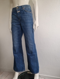 Closed jeans met wijde pijpen. Maat 26, Blauw.