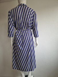 Norah midi jurk. Maat 46, Blauw/wit/print.