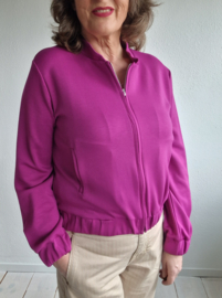 Saar vest/bomberjasje. Maat L. Fuchsia.