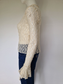 Jusdepom kanten top met flare mouwen. Maat M/L. Crème