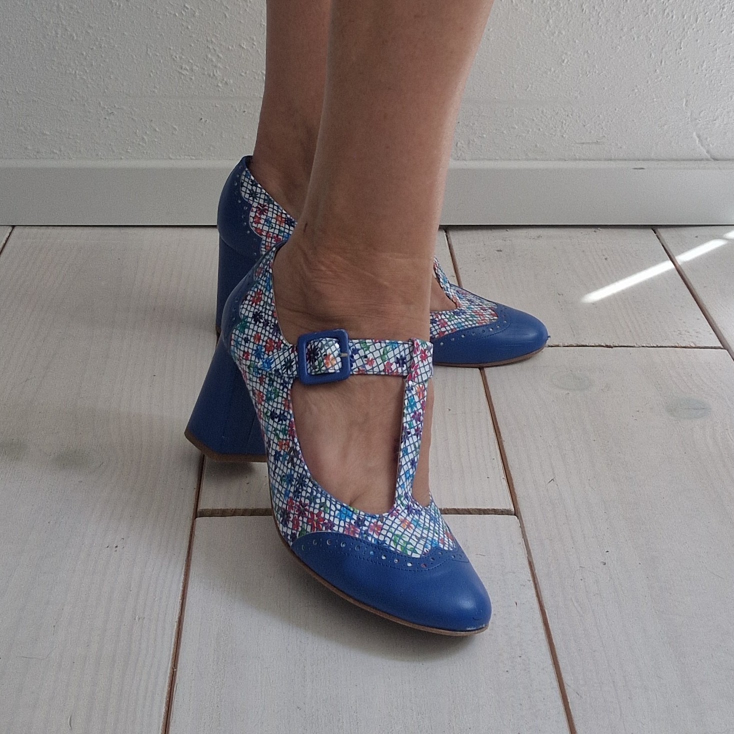 Vintage pumps. Maat 39. Kobaltblauw/leer.