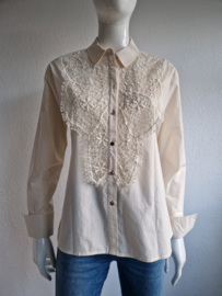 Summum blouse met kanten voorpand. Maat 36, Crème.