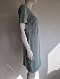 Le Pep jurk. Maat L. Zeegroen