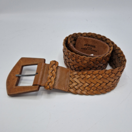 InWear bruin gevlochten leren riem. 85 cm.