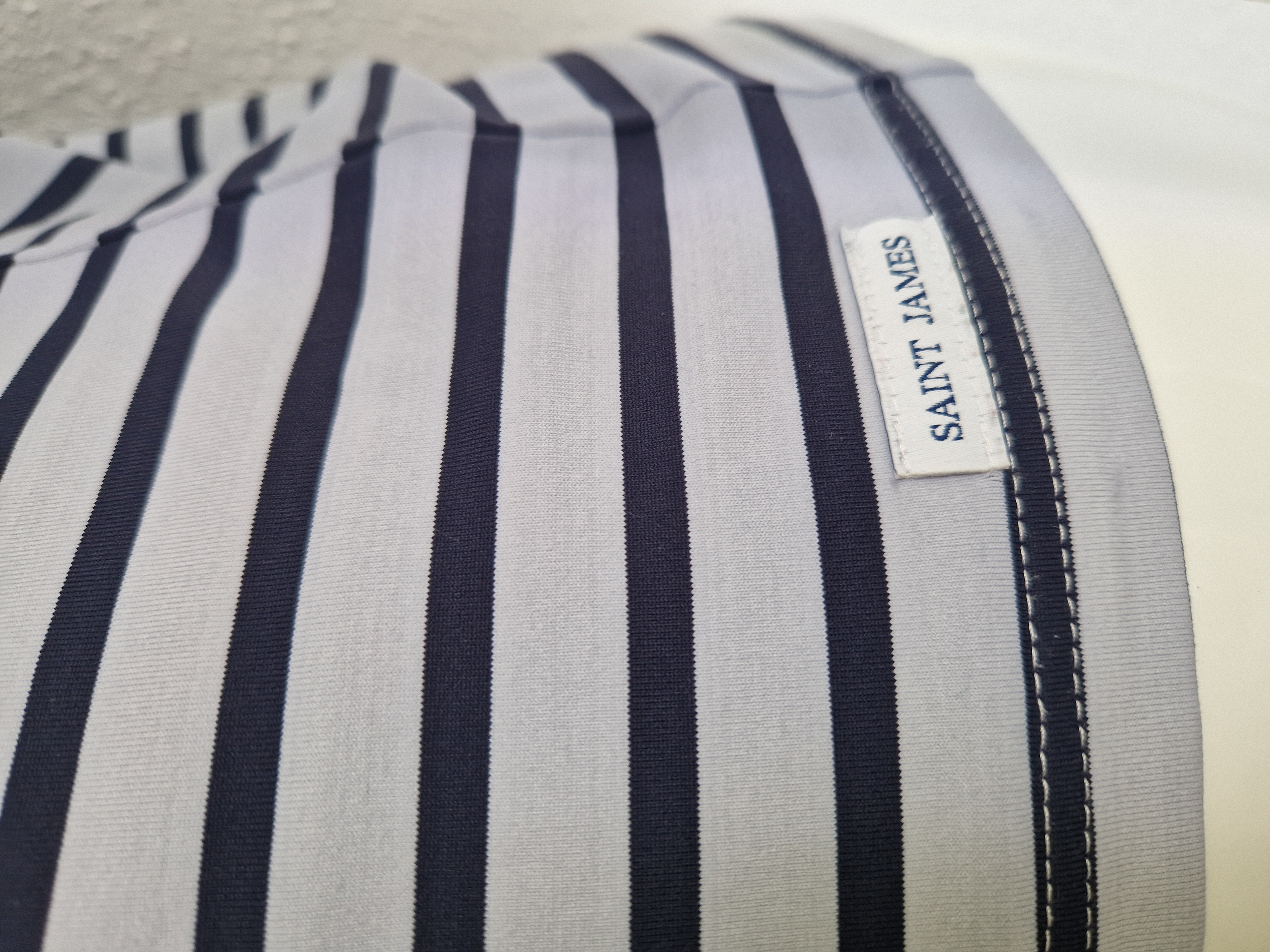 Saint James t-shirt Pleneuf Neige/navy. Maat 40/42