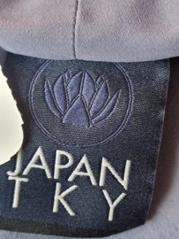 Japan TKY overslagtop. Maat M. Blauw/ travelstof.