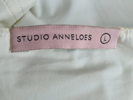 Studio Anneloes off-shoulder top crème. Maat L