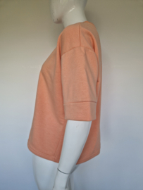 Azzurro oversized T-shirt. Maat OS. Perzik